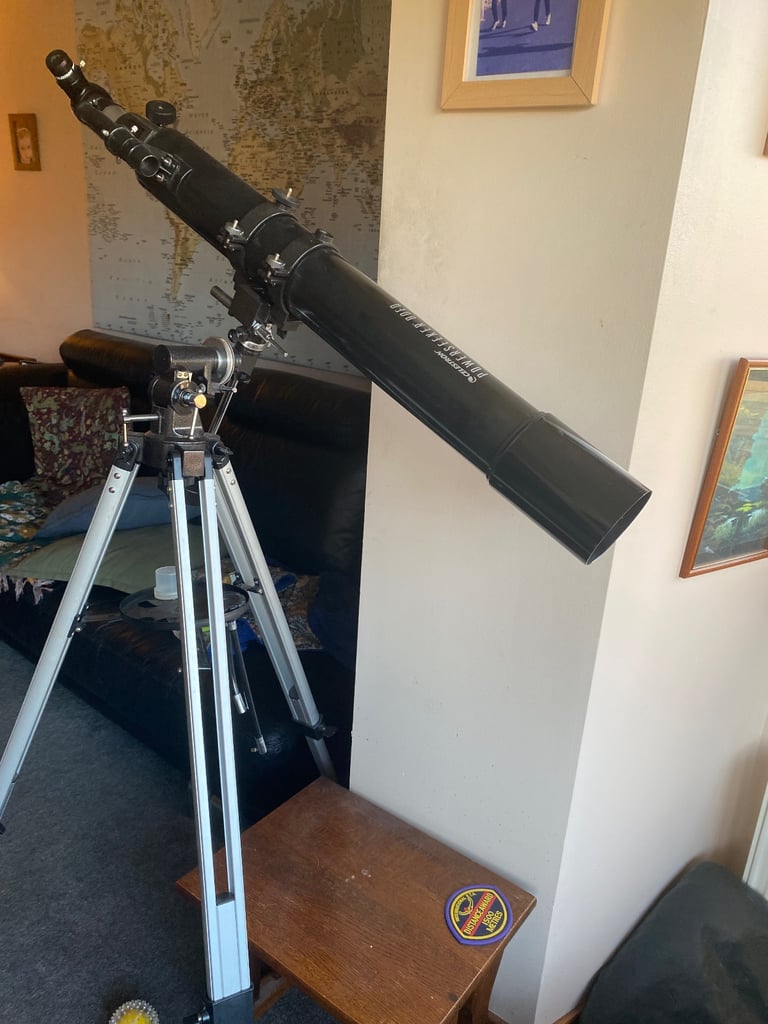 Celestron PowerSeeker 80 EQ Refractor Telescope 80/900mm