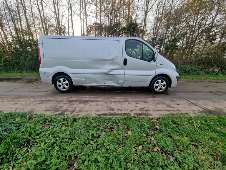 2014 Vauxhall Vivaro Silver  Drives Perfect  12mth MOT  SWB  Ready to Work