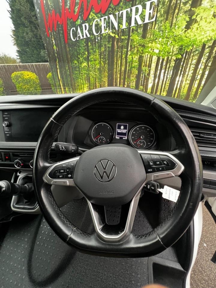 2020 Volkswagen Transporter 2.0 TDI 150 6 speed combikombi 5 door Combi Van 