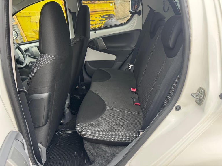 Toyota Aygo A/C ideal first car low tax low insurance 