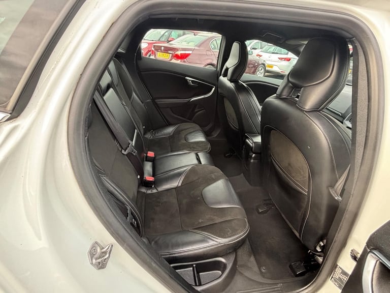 2014 Volvo V40 T3 R DESIGN 5dr HATCHBACK PETROL Manual