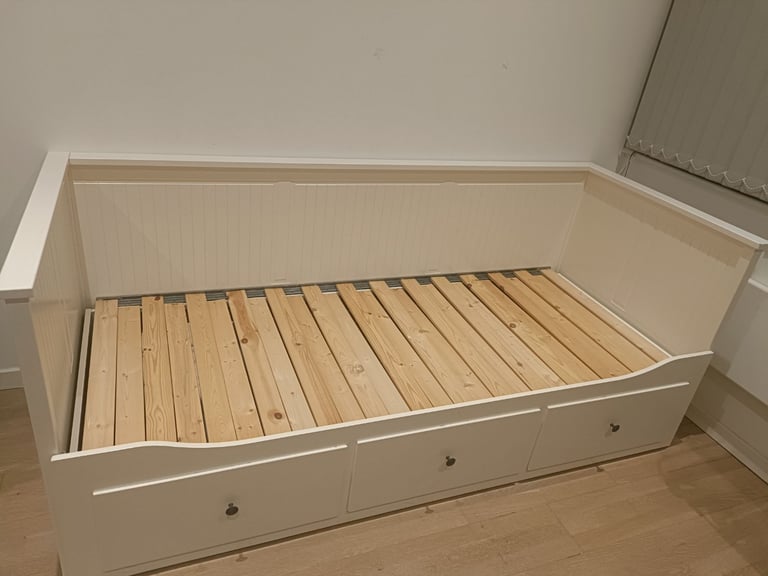 image for IKEA HAMNES DAY BED