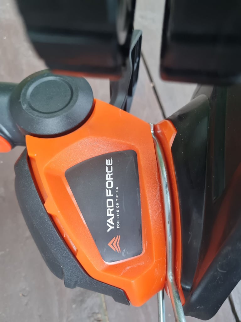 Grass Trimmer 