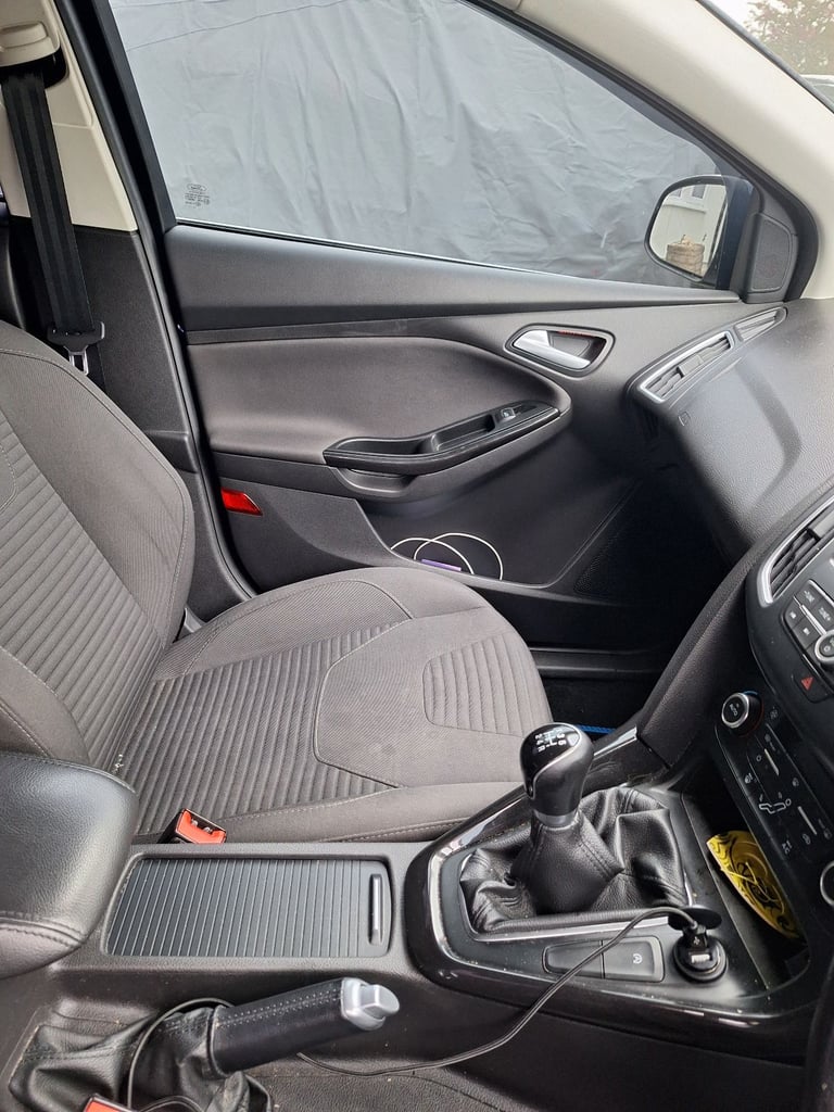 Ford, FOCUS, Hatchback, 2015, Manual, 999 (cc), 5 doors