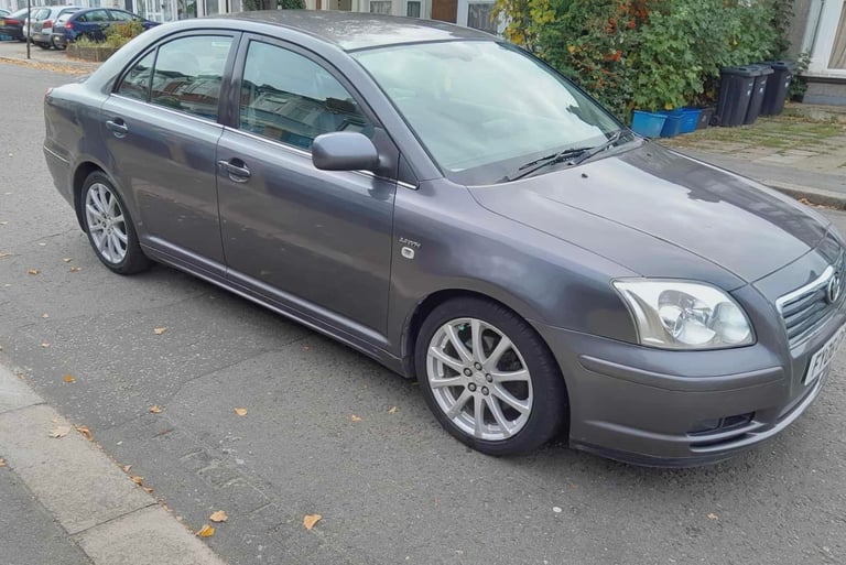 Toyota AVENSIS 2006 2.0 petrol automatic 