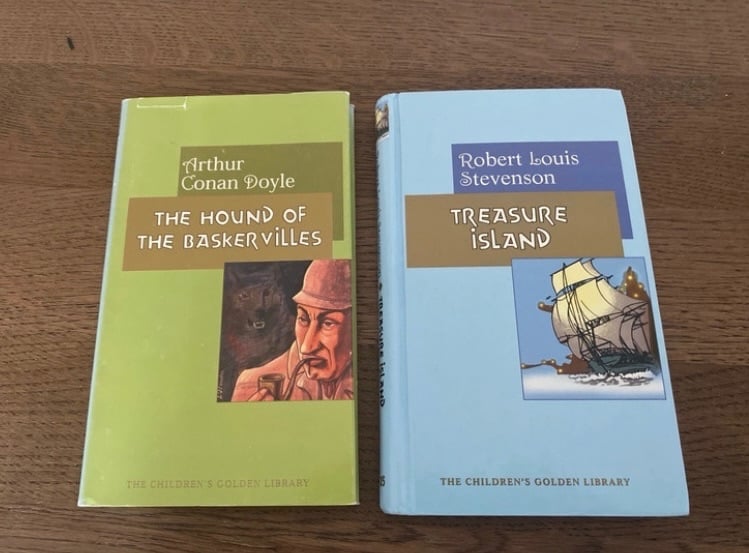 2x books by Arthur Conan Doyle and Robert Louis Stevenson 