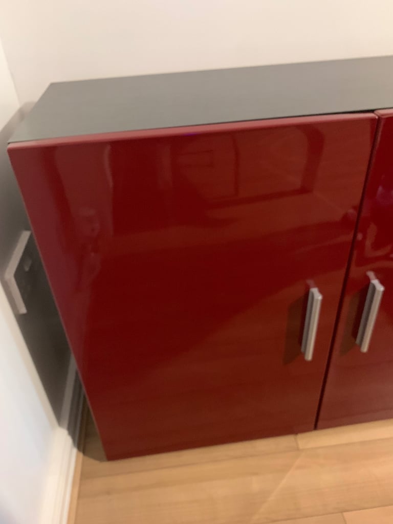 2 door sideboard red gloss / black