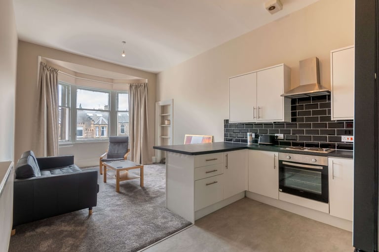  Fantastic, 3 bedroom, HMO flat on Leith Walk – available soon