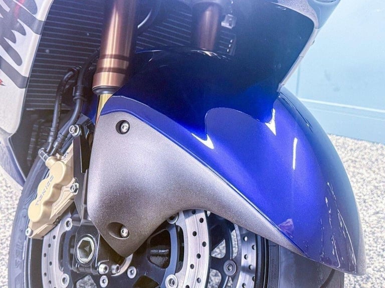 06 SUZUKI GSX1300R HAYABUSA - RARE LOW MILES - FUTURE INVESTMENT