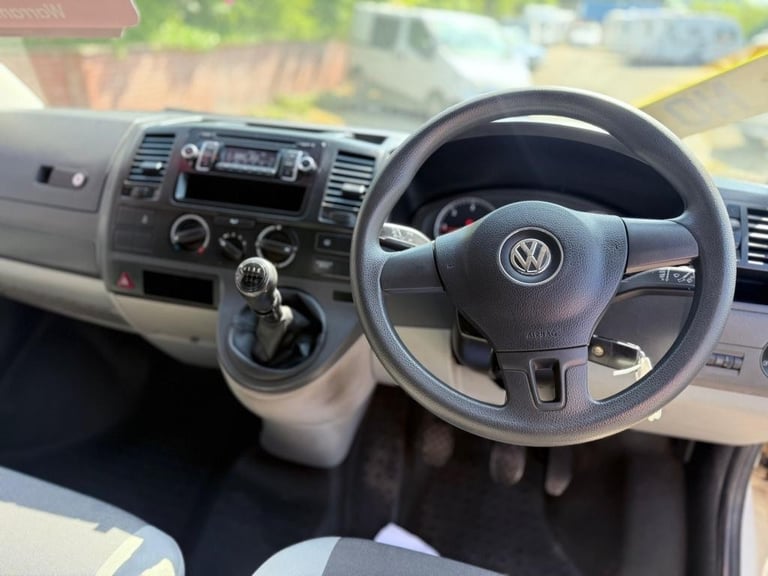 2015 (15) VOLKSWAGEN TRANSPORTER T30 TDI P/V STARTLINE 2.0 T30 TDI P/V STARTLINE