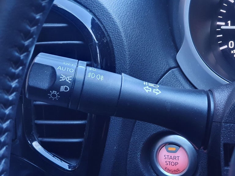 2018 Nissan Juke 1.6 [112] Tekna 5dr CVT [Bose] HATCHBACK PETROL Automatic