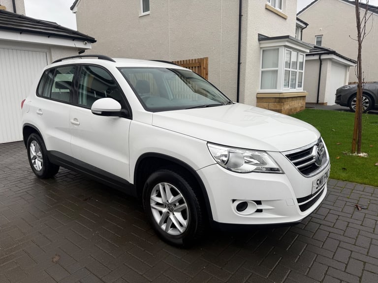 Volkswagen, TIGUAN, Estate, 2011, Manual, 1968 (cc), 5 doors