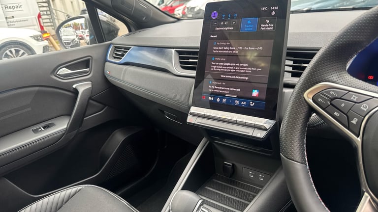 2025 Renault Symbioz 1.6 E-Tech FHEV 145 Iconic Esprit Alpine 5dr Auto Hybrid Estate Estate Hybri...