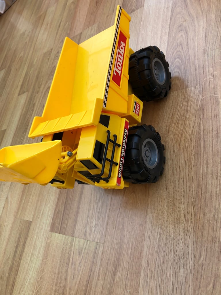 Tonka digger toy