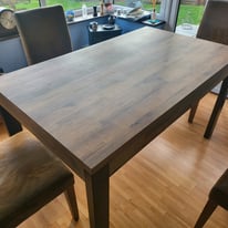 Next Dining table