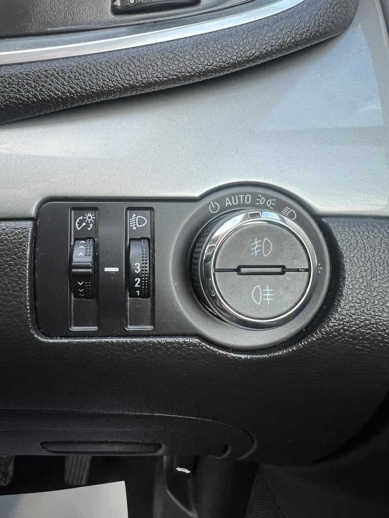 2016 Vauxhall Mokka 1.4T Exclusiv 5dr HATCHBACK Petrol Manual