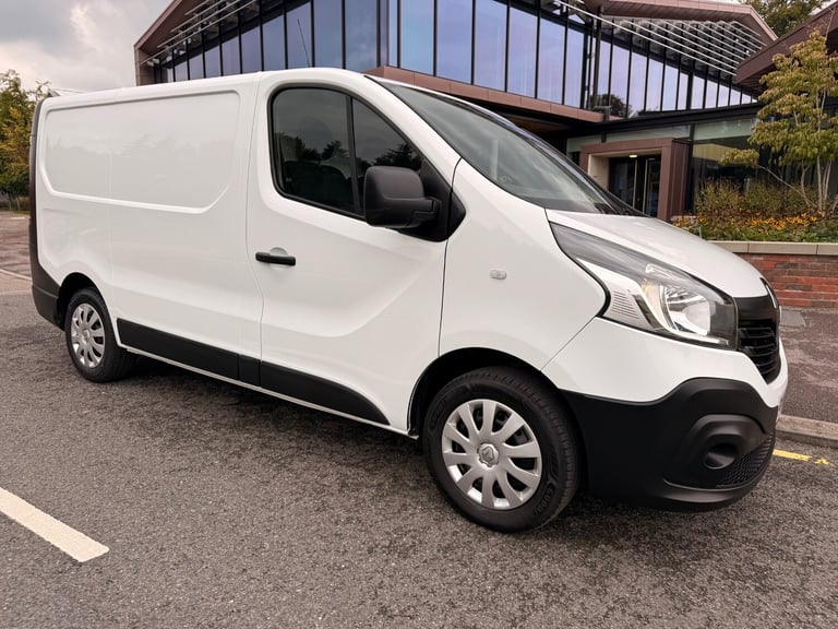2025 Renault Trafic NO VAT, ONE OWNER, SL29 dCi 95 Business Van Van  Diesel Manual