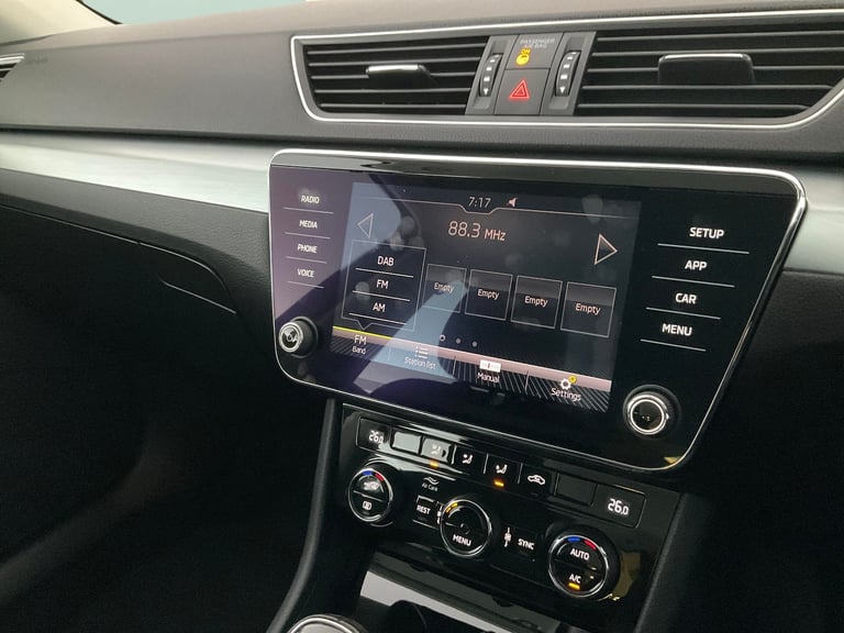 2018 Skoda Superb 1.4 TSI ACT SE Hatchback 5dr Petrol Manual Euro 6 (s/s) (150 ps) - PARK SEN Hat...