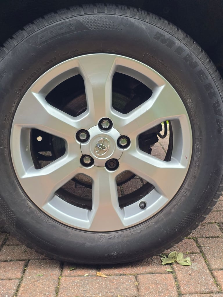 Toyota RAV 4 XTR 2.2 D 4WD 2010