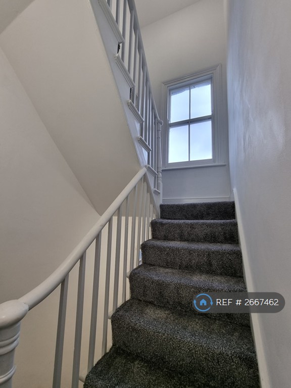 4 bedroom house in Maxted Road, London, SE15 (4 bed) (#2667462)