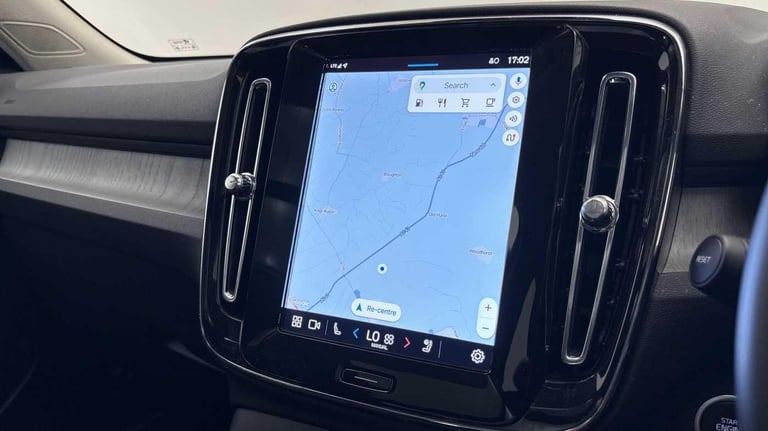 2025 Volvo XC40 2.0 B4 MHEV Ultra Bright DCT Auto Euro 6 (s/s) 5dr ESTATE Petrol/Electric Hybrid ...