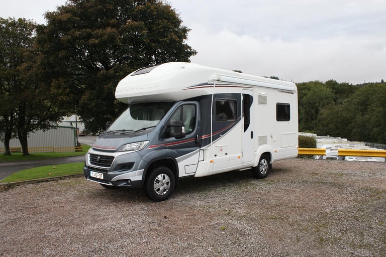 image for 2016 "16" Plate Auto Trail Tracker FB Luxury 4 Berth Motorhome, Fixed Rear Bed