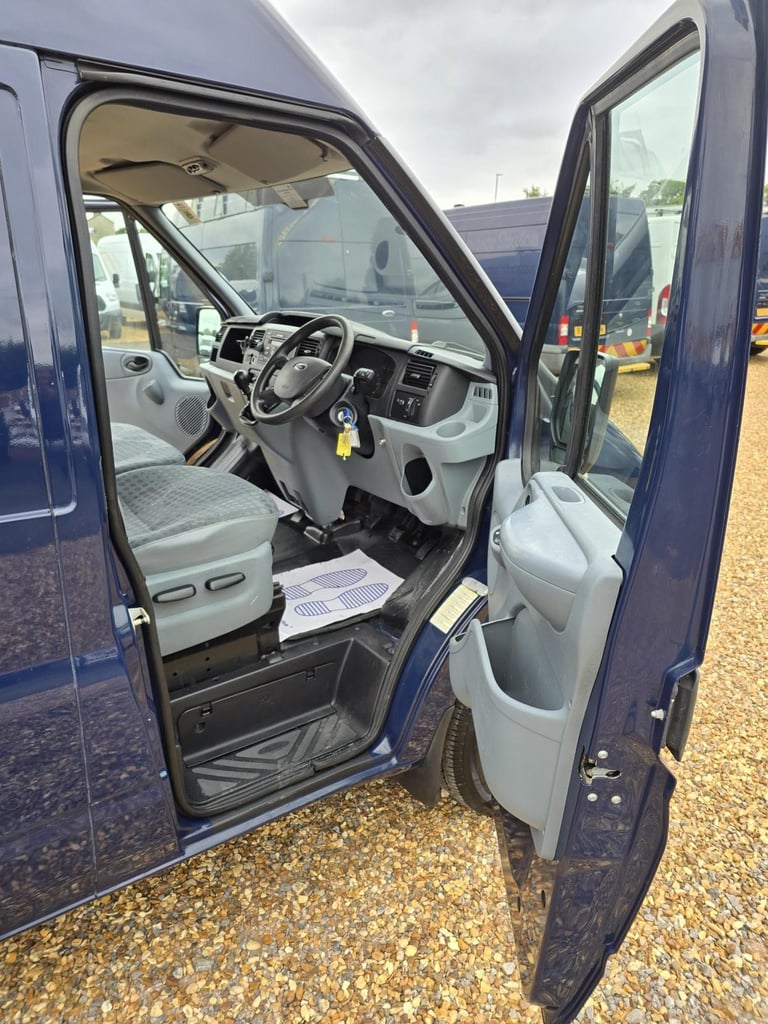 2013 Ford Transit 2.2 TDCi 350 Panel Van 5dr Diesel Manual FWD L2 H1 (209 g/km, 123 bhp) Panel Va...