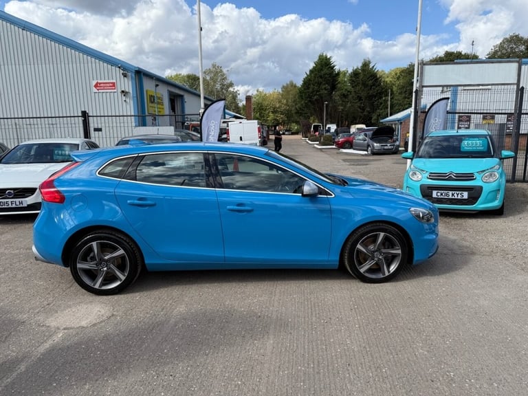 2015 Volvo V40 2.0 D4 R-Design Hatchback 5dr Diesel Manual Euro 6 (s/s) (190 ps) Hatchback Diesel...