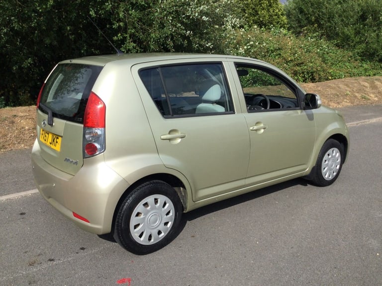 ULEZ GENUINE MILES TOYOTA ENGINE VALUE NEW MOT VERY GOOD CONDITION THROUGHOUT 