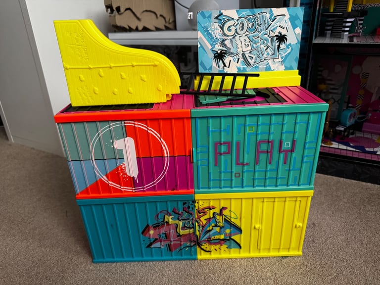 Lol Doll container house