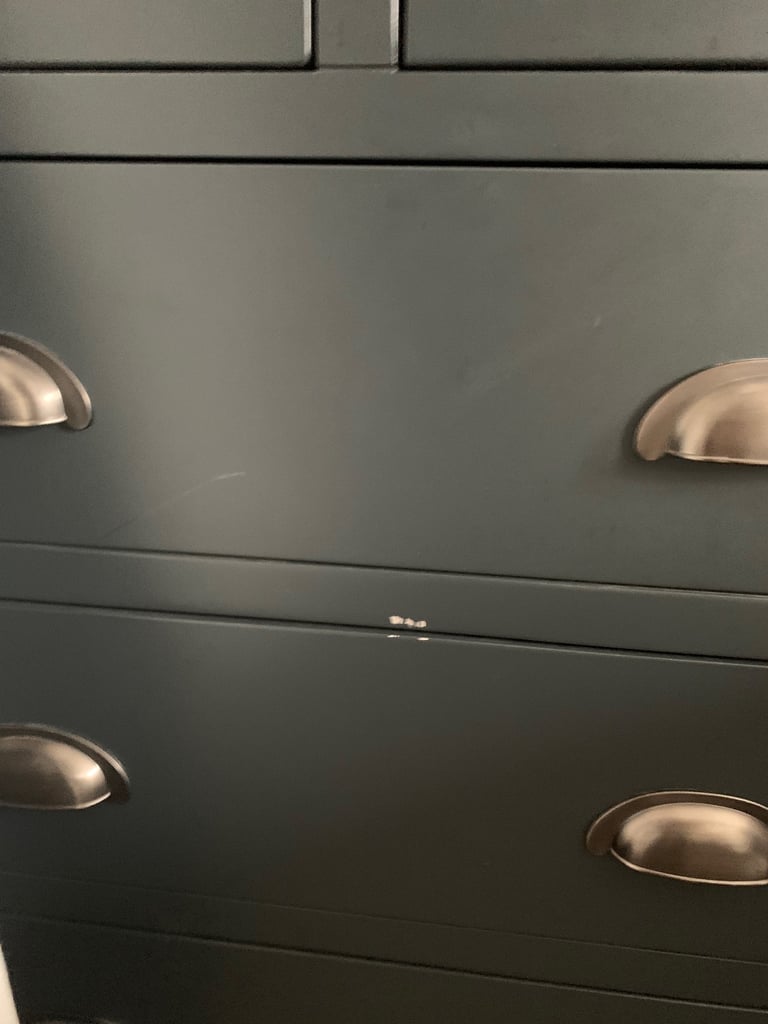 Chiltern Oak Bedroom furniture.  1 double Wardrobe, 1 chest of drawers & 1 x 3 basket drawer.