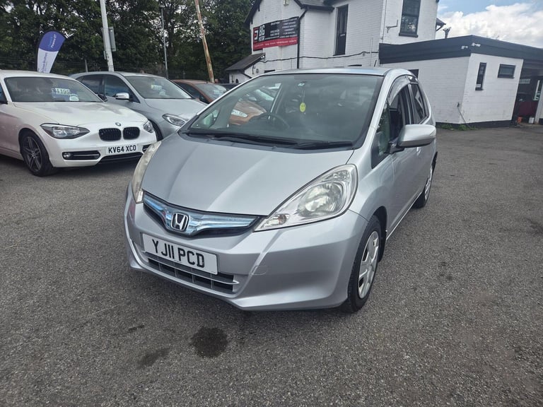 2025 Honda Fit HYBRID ELECTRIC Manual