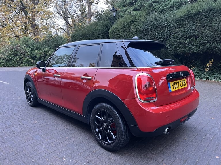 2017 MINI Hatch 1.5 Cooper D 5dr Auto HATCHBACK DIESEL Automatic