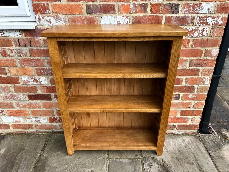 Rustic Solid Oak Bookcase - Great Condition 