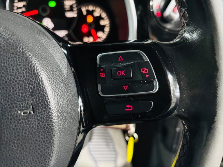 2012 Volkswagen Beetle 1.2 TSI Design 3dr DSG HATCHBACK PETROL Automatic