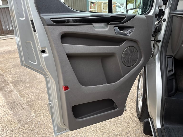2021 Ford Transit Custom 2.0 EcoBlue 130ps Low Roof D/Cab Limited Van PANEL VAN Diesel Manual