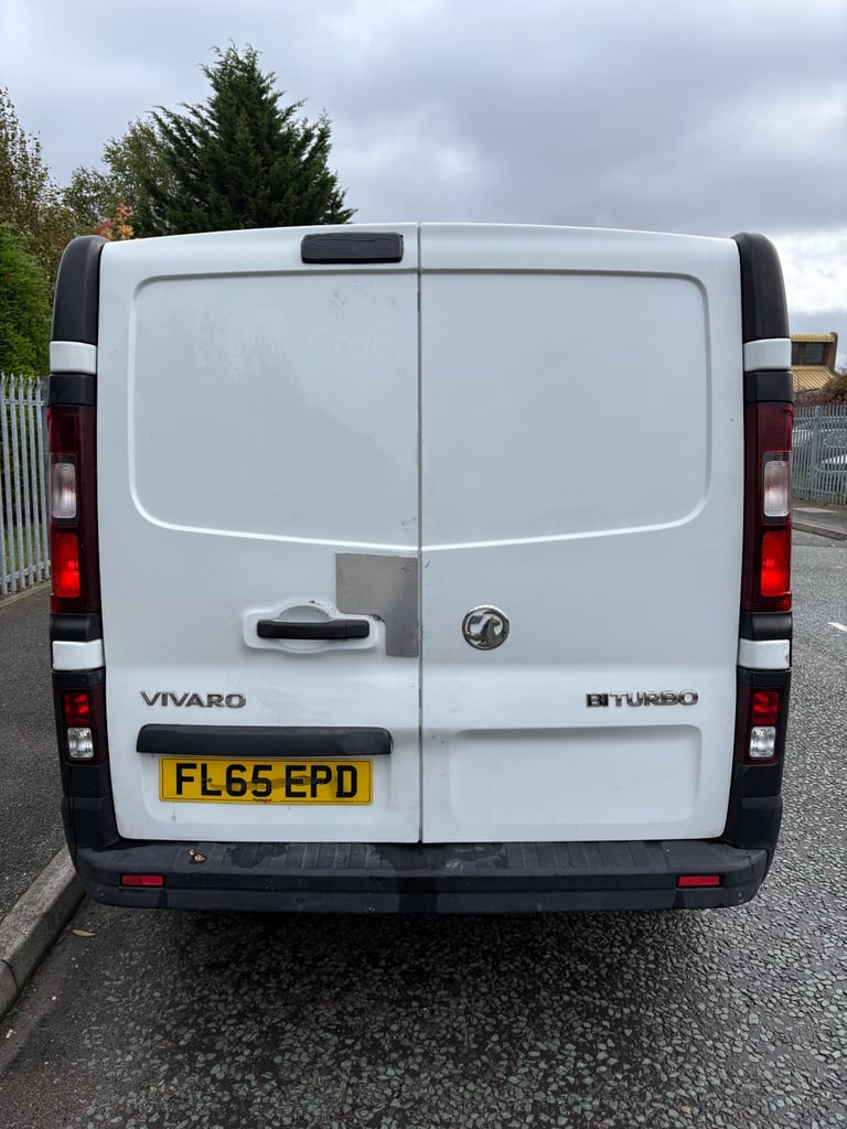 Vauxhall Vivaro 1.6CDTI LWB MOT Ready for Work Like Trafic Van 