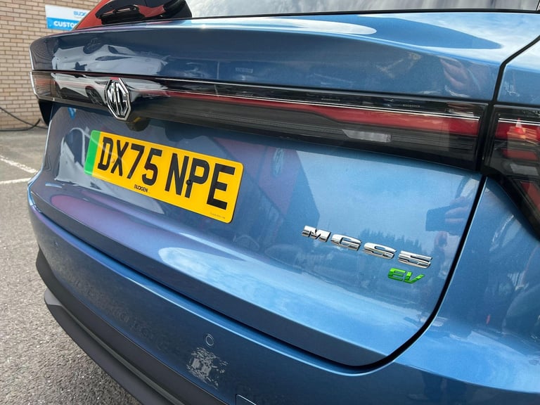 2025 MG MG S5 64kWh Trophy Long Range Auto 5dr HATCHBACK Electric Automatic