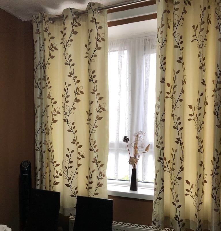 More price reduced 2 fully lined curtains in very good condition 