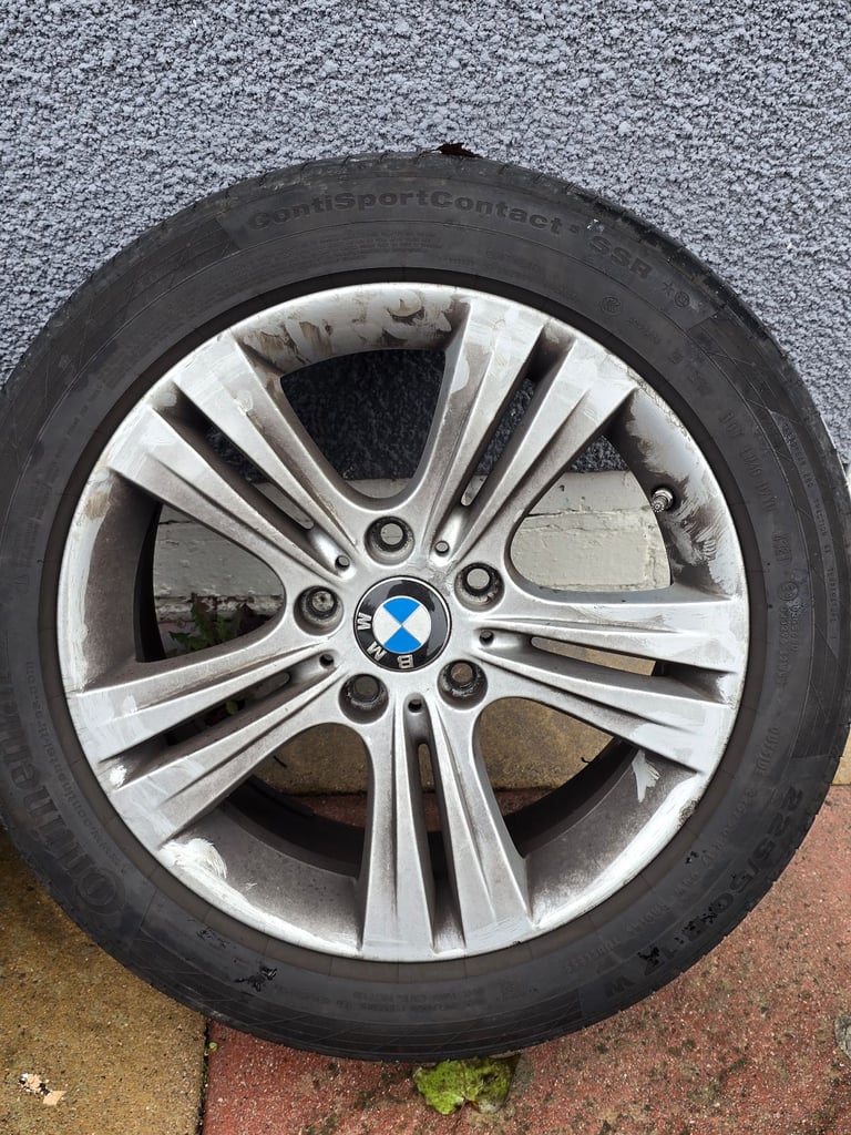 BMW alloy wheels 17" with tyres bargain