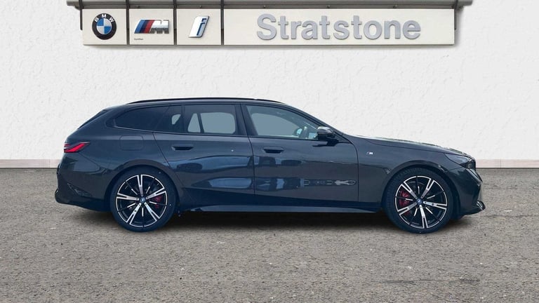 2025 BMW i5 250kW eDrive40 M Sport Pro 84kWh 5dr Auto Estate Electric Automatic