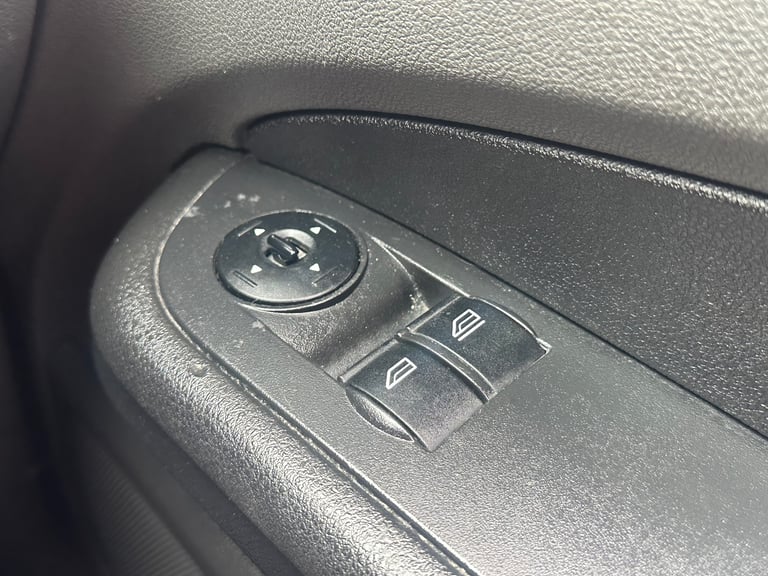 Ford, FOCUS, Hatchback, 2007, Manual, 1596 (cc), 5 doors