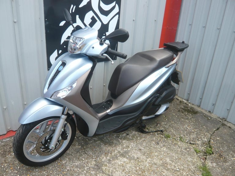 Piaggio Medley 125 2024 SCOOTER LEARNER LEGAL MOPED 50 VISION R RR CB MT YS YBR
