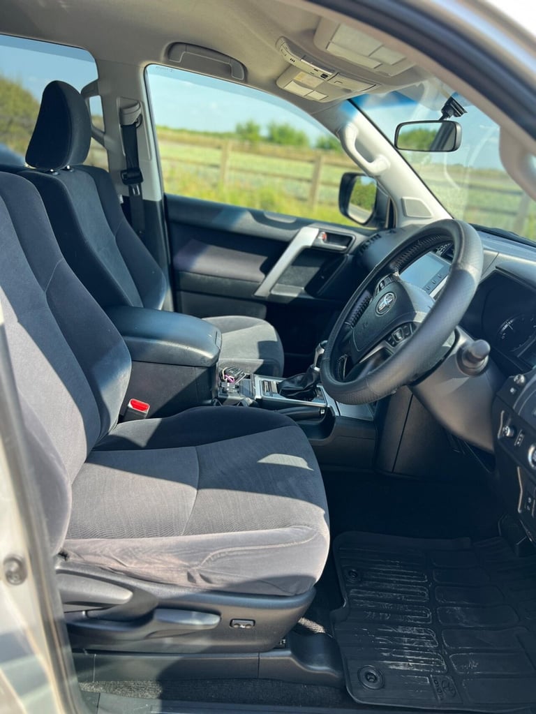 2022 Toyota Land Cruiser 2.8D Active Auto 4WD Euro 6 (s/s) 5dr (7 Seat) ESTATE Diesel Automatic