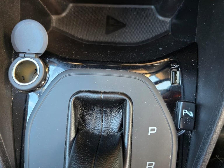 2018 Ford Fiesta 1.0T EcoBoost Zetec Auto Euro 6 (s/s) 5dr Hatchback Petrol Automatic