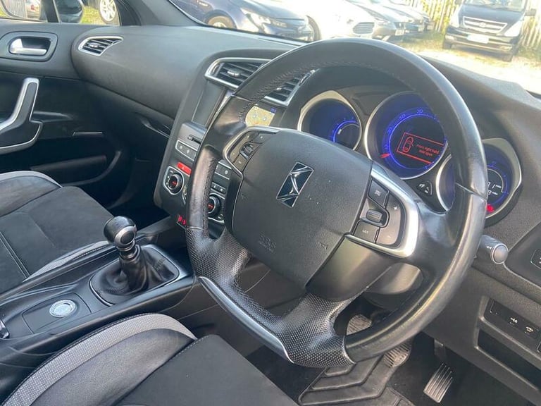 2015 DS Automobiles DS 4 BLUEHDI PRESTIGE S/S HATCHBACK Diesel Manual