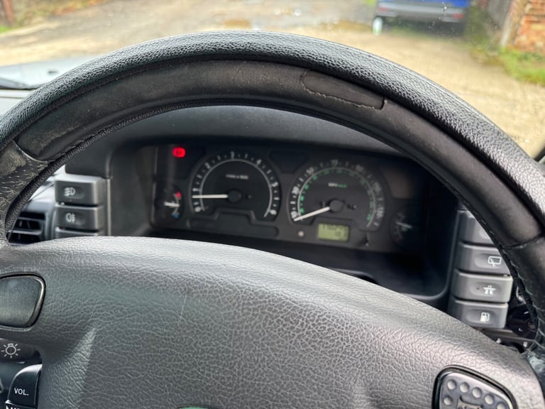 2002 Land Rover Discovery 2.5 Td5 ES 7 seat 5dr Auto ESTATE DIESEL Manual