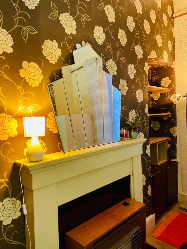 Large room for rent near city £400 all bills included apart from electricity 