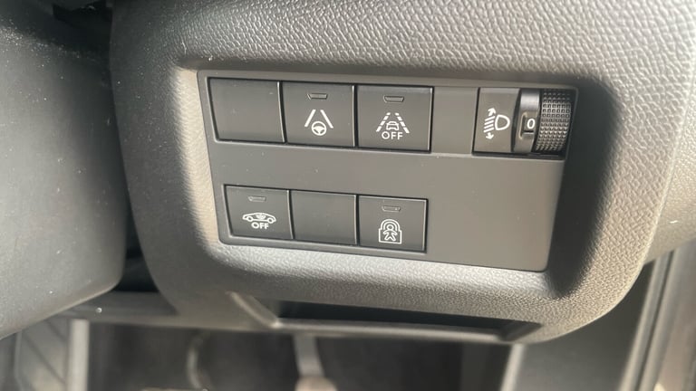 2023 Citroen C5 Aircross 1.2 PureTech MHEV e-series SUV 5dr Petrol Hybrid e-DSC Euro 6 (s/s) (136...