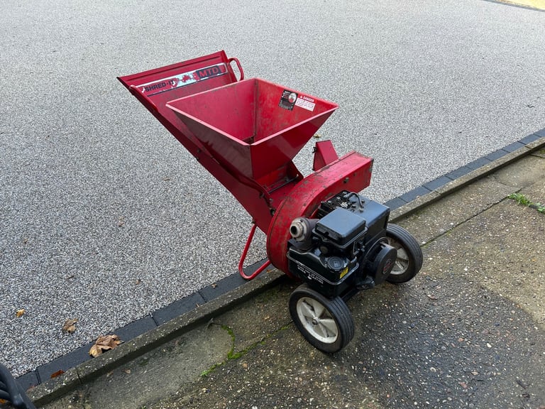 image for Garden chipper 